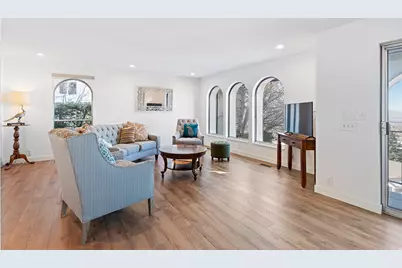 3252 S Teton Dr E, Salt Lake City, UT 84109 - Photo 8