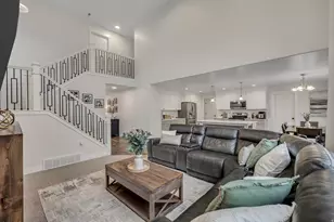 205 E Craner Peak Dr, Eagle Mountain, UT 84005 - Photo 4