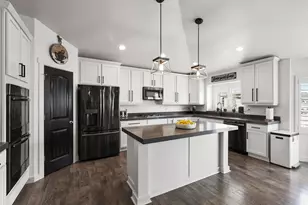 8339 S Allison Bend Dr, West Jordan, UT 84081 - Photo 4