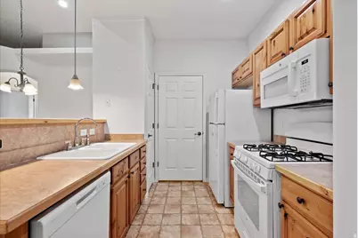 1414 W 50 N, Pleasant Grove, UT 84062 - Photo 4