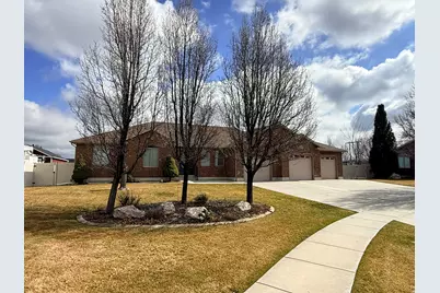 1492 N 1615 W, Clinton, UT 84015 - Photo 2