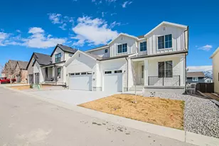 10929 S Little Sahara, South Jordan, UT 84009 - Photo 2
