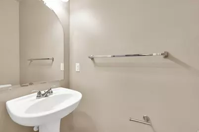 36 E Opequon Rd, Sandy, UT 84070 - Photo 12