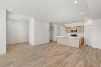 1653 W 2700 S #218, Syracuse, UT 84075 - Photo 12