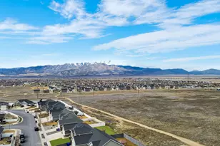 2681 E Clarkstone Dr, Eagle Mountain, UT 84005 - Photo 6