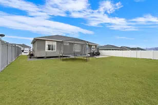 2681 E Clarkstone Dr, Eagle Mountain, UT 84005 - Photo 34