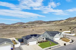 2681 E Clarkstone Dr, Eagle Mountain, UT 84005 - Photo 4