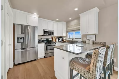 2681 E Clarkstone Dr, Eagle Mountain, UT 84005 - Photo 14