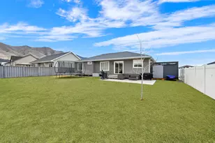 2681 E Clarkstone Dr, Eagle Mountain, UT 84005 - Photo 34