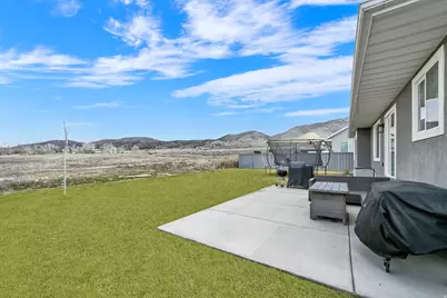 2681 E Clarkstone Dr, Eagle Mountain, UT 84005 - Photo 32