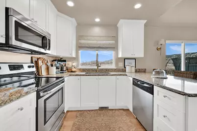 2681 E Clarkstone Dr, Eagle Mountain, UT 84005 - Photo 14