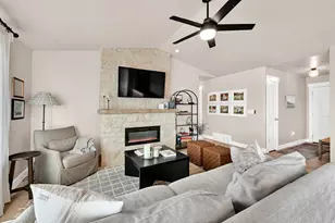 2681 E Clarkstone Dr, Eagle Mountain, UT 84005 - Photo 10