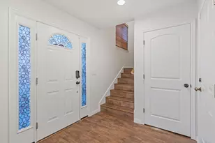 687 E Orchard Vista Ct S, Midvale, UT 84047 - Photo 10