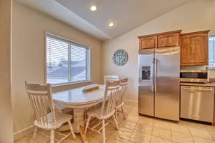 1663 N 980 W, Orem, UT 84057 - Photo 8