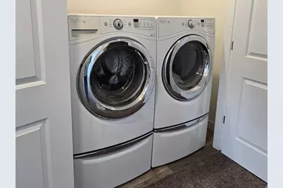 1052 E Regatta Ln, Saratoga Springs, UT 84045 - Photo 14