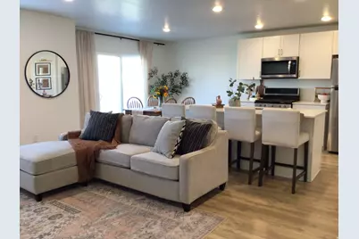 1052 E Regatta Ln, Saratoga Springs, UT 84045 - Photo 2