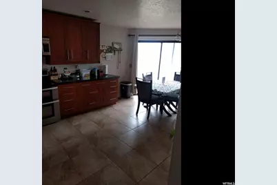 505 N Bright Ct W, Salt Lake City, UT 84116 - Photo 4