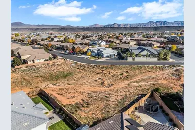 4294 W Lyle St, Hurricane, UT 84737 - Photo 4