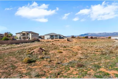 4294 W Lyle St, Hurricane, UT 84737 - Photo 12