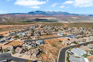 4294 W Lyle St, Hurricane, UT 84737 - Photo 1