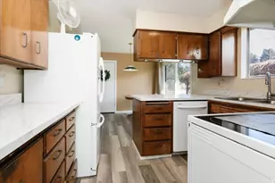 1450 N 1525 E, Logan, UT 84341 - Photo 14