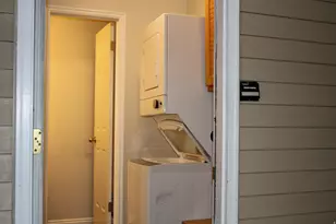 775 E Gables Ln, Midvale, UT 84047 - Photo 10