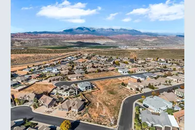 4286 W Lyle St, Hurricane, UT 84737 - Photo 10