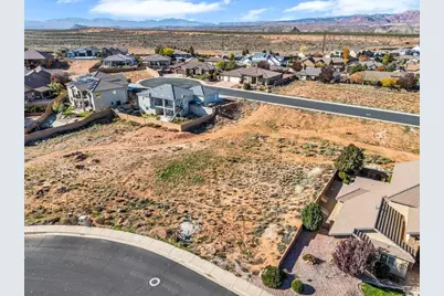 4286 W Lyle St, Hurricane, UT 84737 - Photo 4