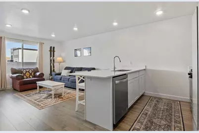 1036 E Scuttlebutt Ln #2055, Saratoga Springs, UT 84045 - Photo 6