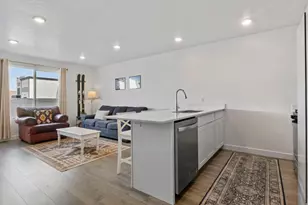 1036 E Scuttlebutt Ln, Saratoga Springs, UT 84045 - Photo 6