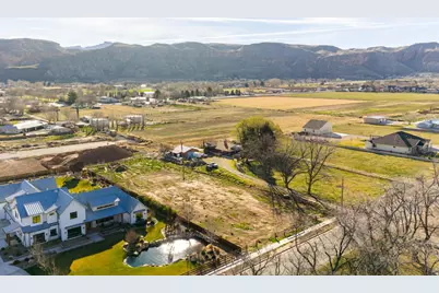 793 S 920 W, Hurricane, UT 84737 - Photo 2