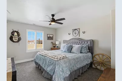 3546 Brookshire Dr, Syracuse, UT 84075 - Photo 38