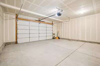 807 N Wellington Ct, North Salt Lake, UT 84054 - Photo 30