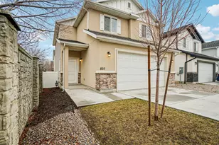 807 N Wellington Ct, North Salt Lake, UT 84054 - Photo 1