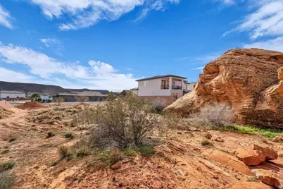 2874 S 3750 W, Hurricane, UT 84737 - Photo 8