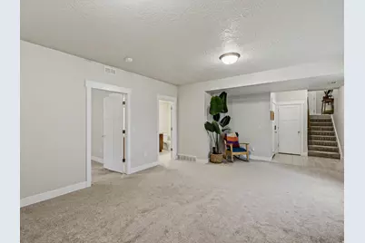 2762 W Sparkford Dr, Taylorsville, UT 84129 - Photo 36