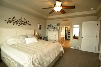 1862 N 3900 W, Plain City, UT 84404 - Photo 10