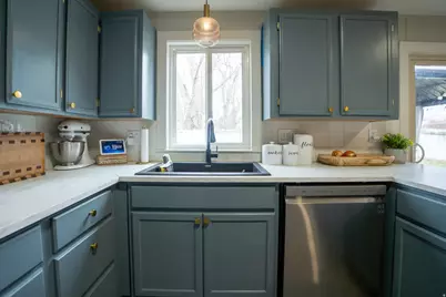 2969 S Whisper St W, West Valley, UT 84120 - Photo 12