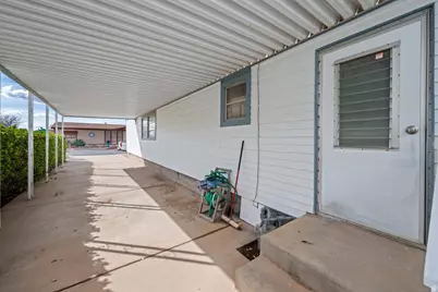 102 N 3910 W, Hurricane, UT 84737 - Photo 2