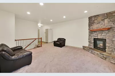 5717 W Como Ln, West Jordan, UT 84081 - Photo 8