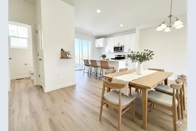 1650 N Main St, Layton, UT 84041 - Photo 2