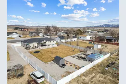 141 W 300 N, Gunnison, UT 84634 - Photo 36