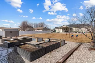 141 W 300 N, Gunnison, UT 84634 - Photo 44