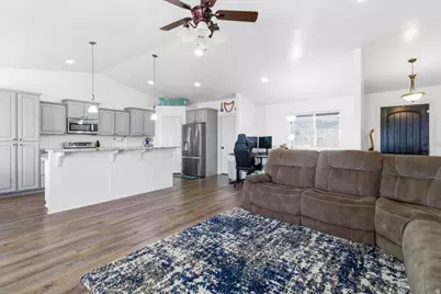 141 W 300 N, Gunnison, UT 84634 - Photo 6