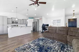 141 W 300 N, Gunnison, UT 84634 - Photo 6