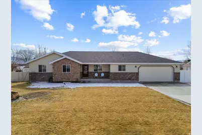 141 W 300 N, Gunnison, UT 84634 - Photo 1