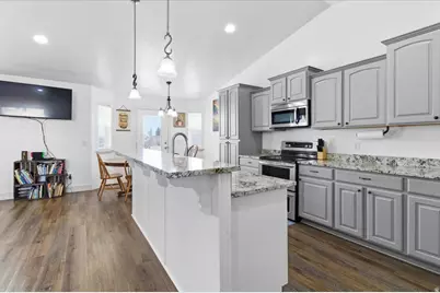 141 W 300 N, Gunnison, UT 84634 - Photo 4