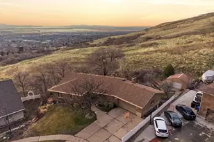 933 Northern Hills Cir, Bountiful, UT 84010 - Photo 4