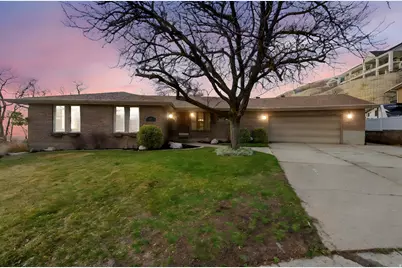 933 Northern Hills Cir, Bountiful, UT 84010 - Photo 10