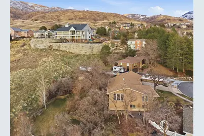 933 Northern Hills Cir, Bountiful, UT 84010 - Photo 46